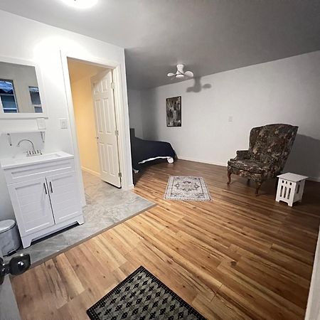 Littlebetty'S Landingpad Hotel Torrance Bagian luar foto