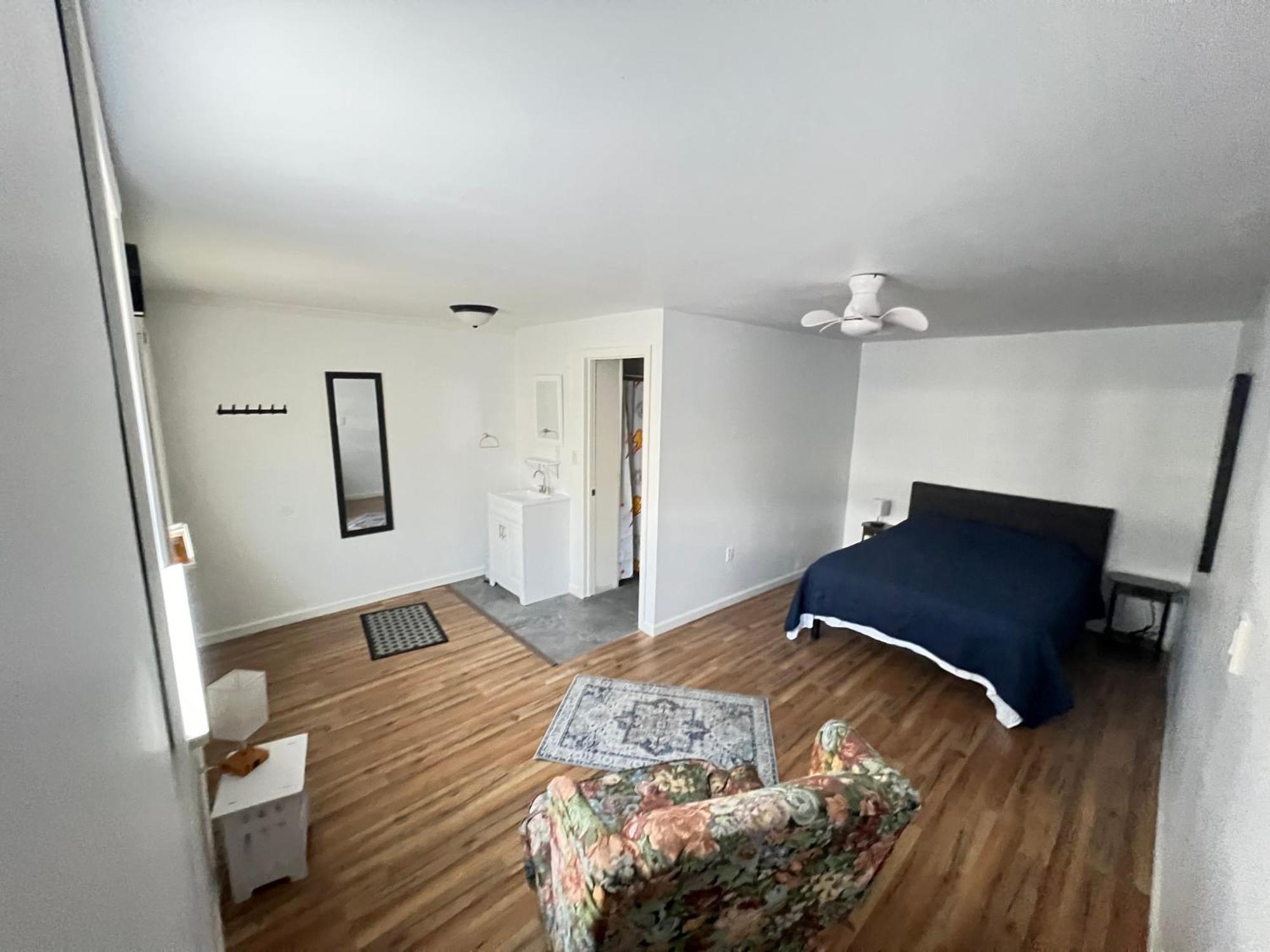 Littlebetty'S Landingpad Hotel Torrance Bagian luar foto